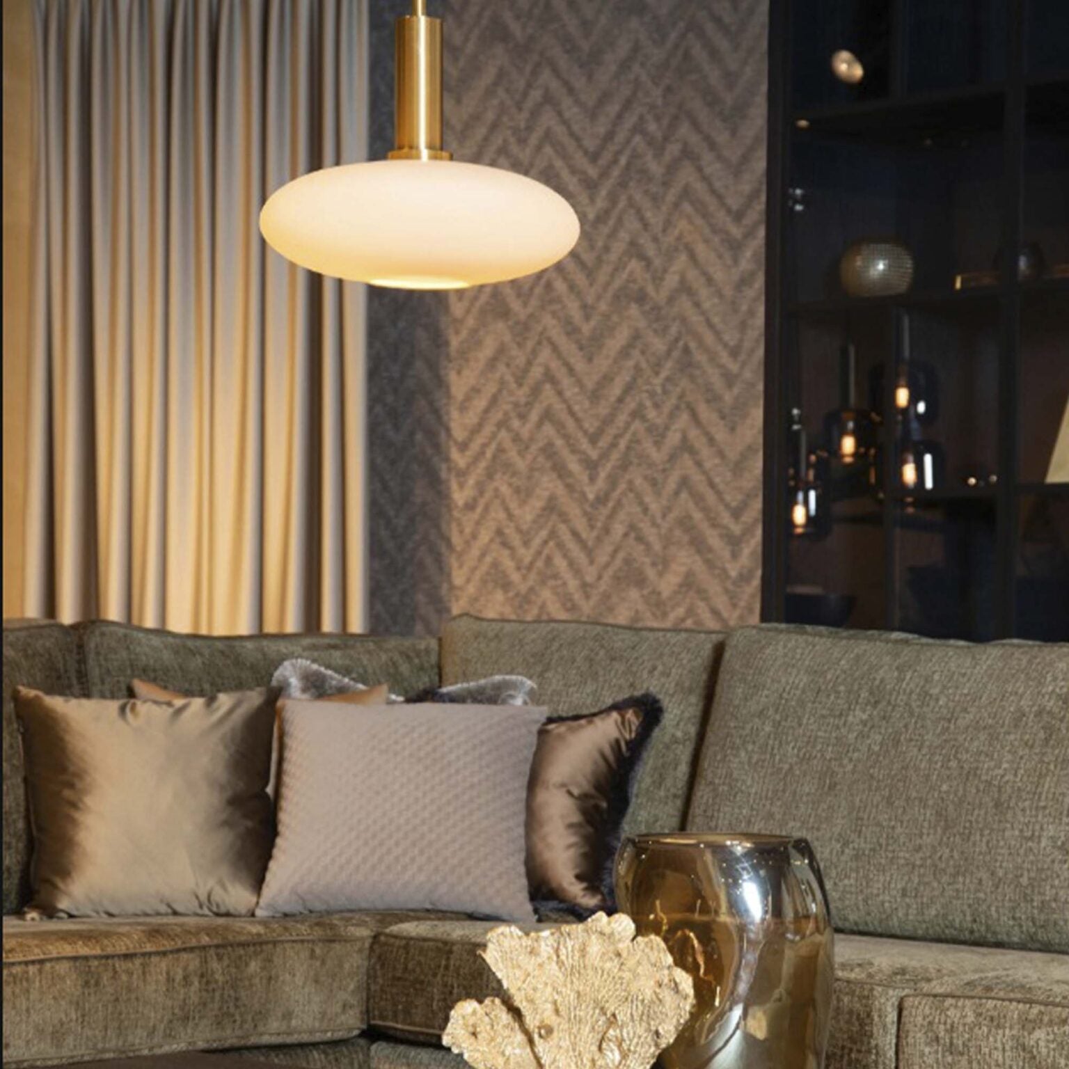 LAMPARA DEBORA OVAL COLGANTE