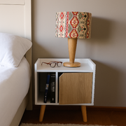 Mesa de Noche Dreams (50X45X30) Blanca con puerta Vienes, pata en madera