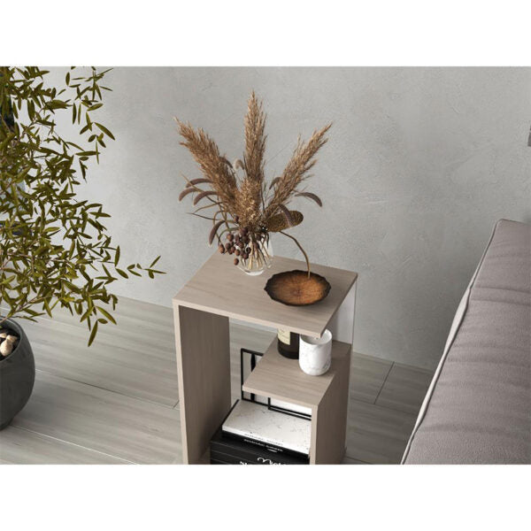 Mesa auxiliar evert, nacar y , con diseño moderno y espacio para ubicar objetos